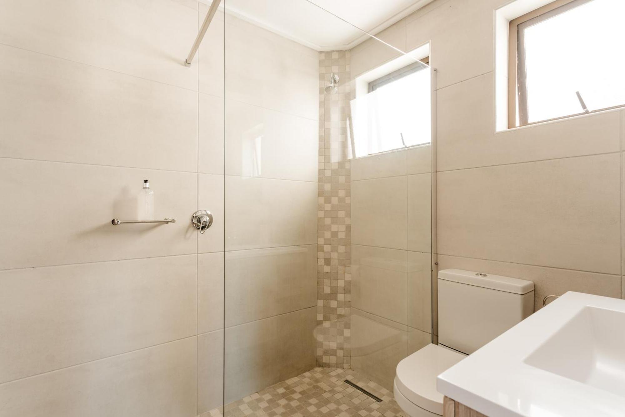 Vlei Cove Guesthouse Cape Town Exterior photo
